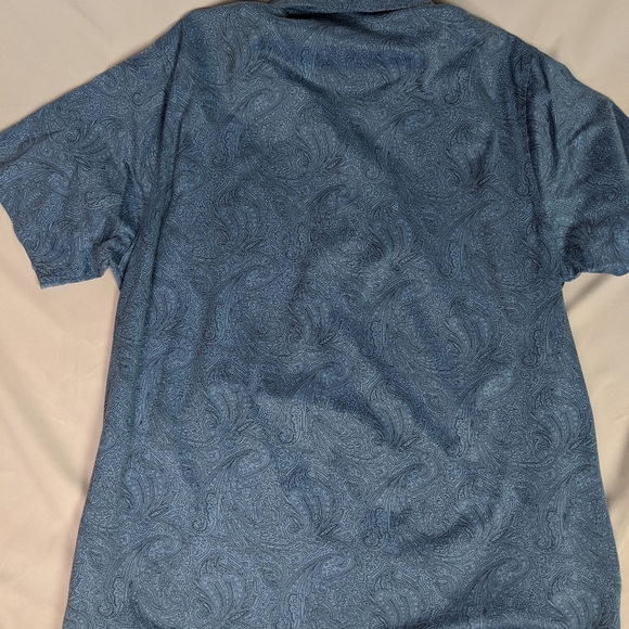 Tricots St. Raphael men's top like new - Picture 2 of 3